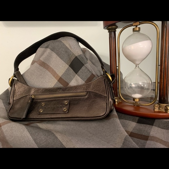 Burberry purse - Picture 5 of 8